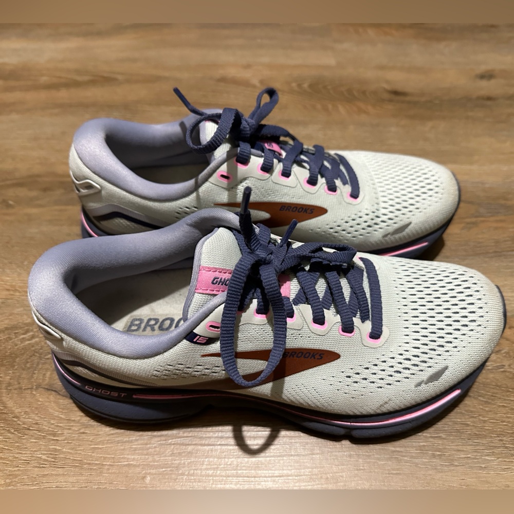 Brooks Ghost 15 Women’s Running Shoes in US Size 6.5
